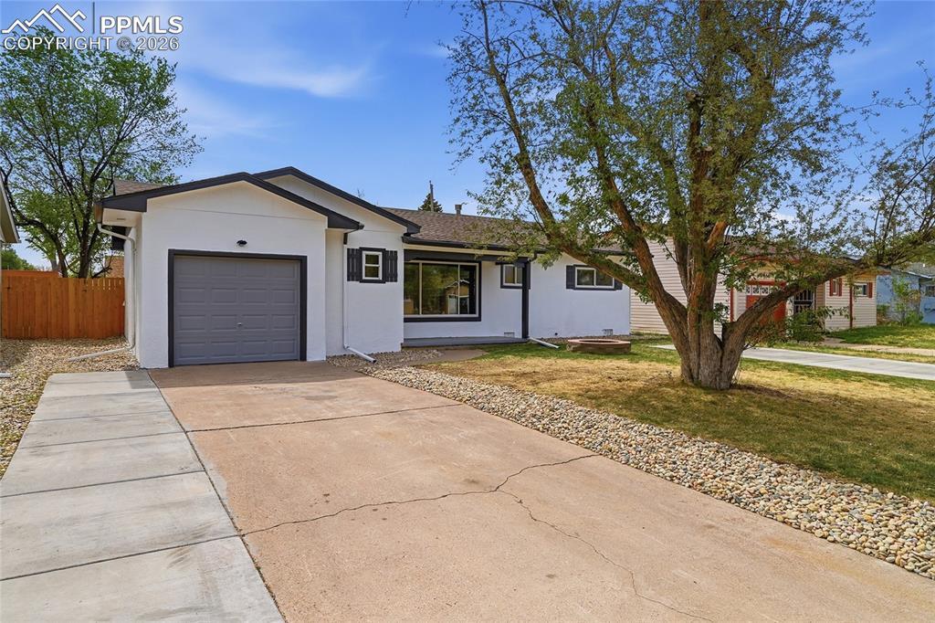 113 Davie Dr., Colorado Springs, CO 80911