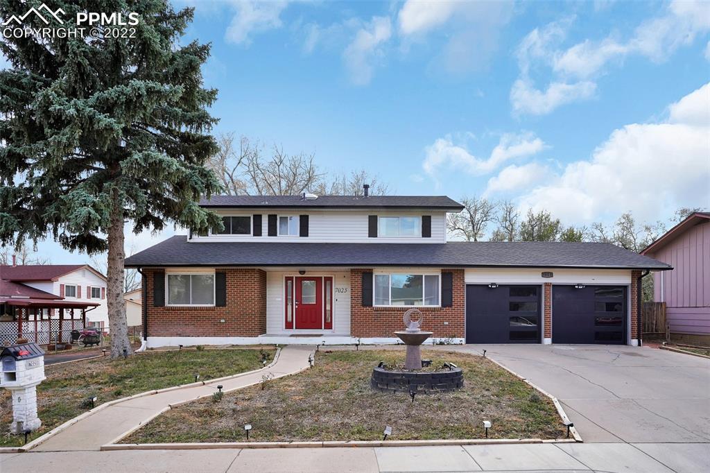 7025 Defoe Ave., Colorado Springs, CO 80911