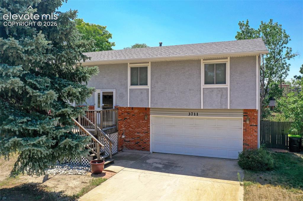 3711 Lander Ln., Colorado Springs, CO 80909