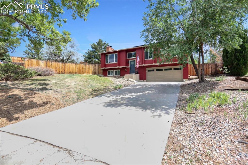 1219 Suncrest Way, Colorado Springs, CO 80906