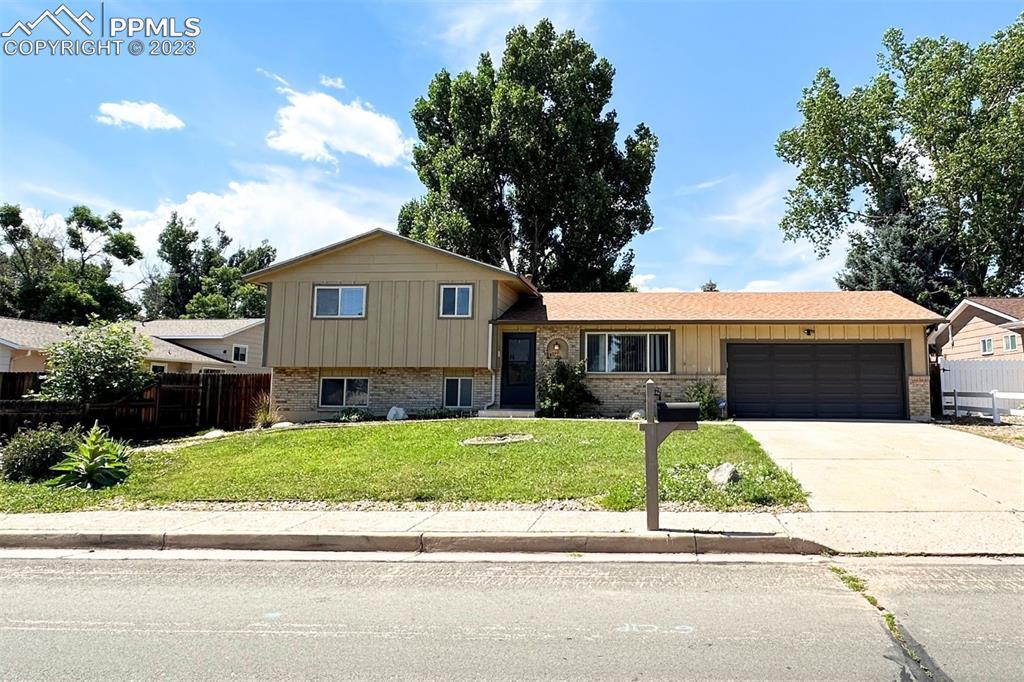 4340 Saddlewood Dr., Colorado Springs, CO 80918