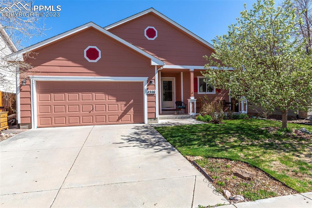 4350 Pioneer Creek Dr., Colorado Springs, CO 80922