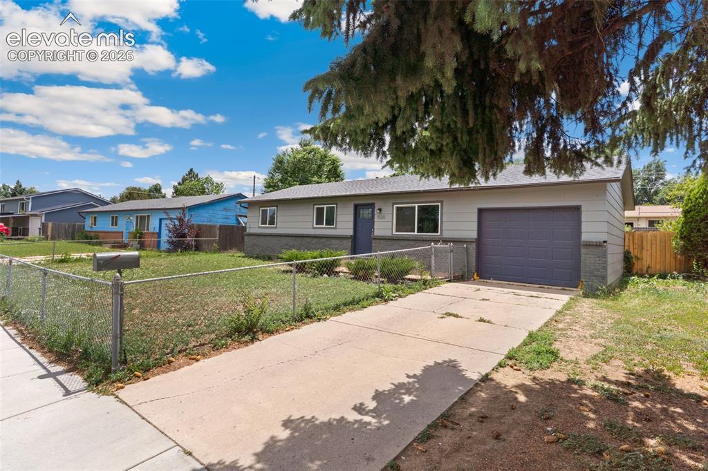 1530 Maxwell St., Colorado Springs, CO 80906