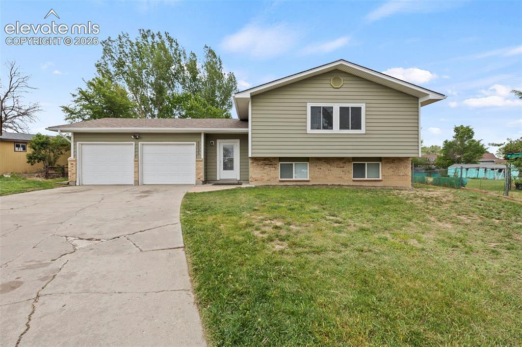 6635 Defoe Pl., Colorado Springs, CO 80911
