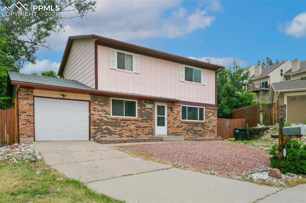 2724 W Montebello Dr., Colorado Springs, CO 80918