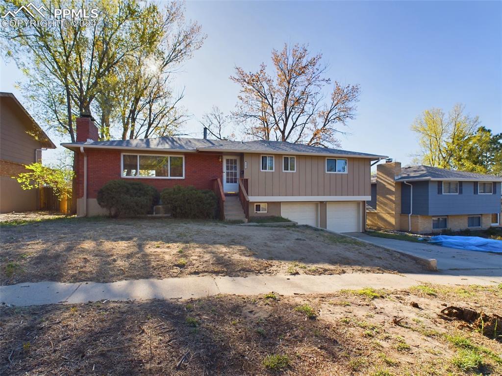 2203 Warwick Ln., Colorado Springs, CO 80909