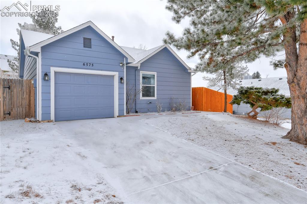 6575 Lonsdale Dr., Colorado Springs, CO 80915