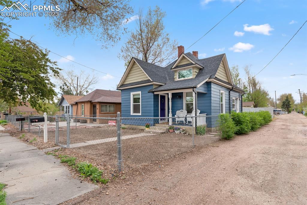 317 W Monument St., Colorado Springs, CO 80905