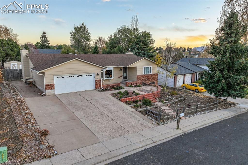 6025 Powder Keg Pl., Colorado Springs, CO 80918