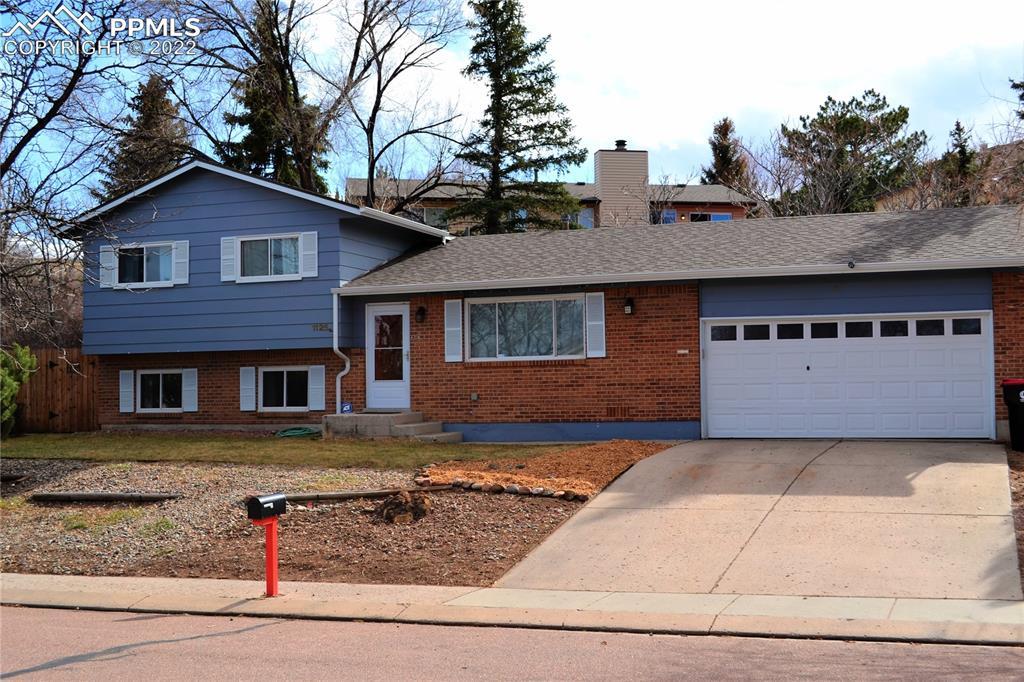 1125 Valkenburg Dr., Colorado Springs, CO 80907