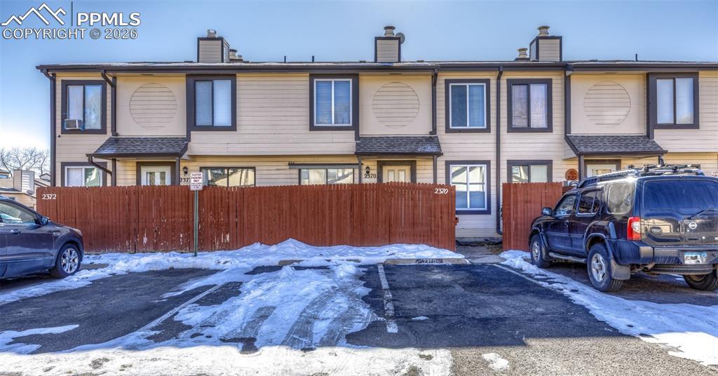 2370 Lexington Village Ln., Colorado Springs, CO 80916