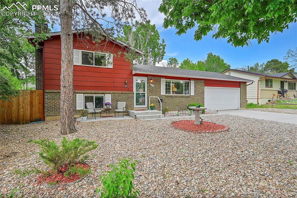 4710 N Gracemoor Cir., Colorado Springs, CO 80917