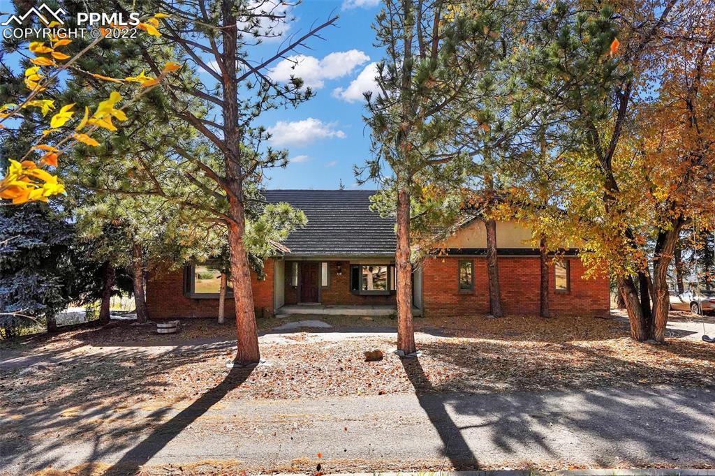 40 Huntington Beach Dr., Colorado Springs, CO 80921