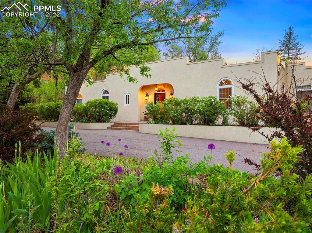 16 Lake Ave., Colorado Springs, CO 80906