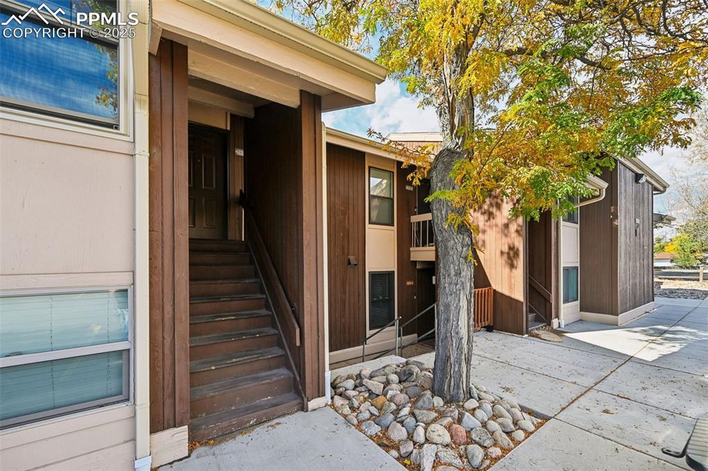 4225 N Carefree Cir. #B, Colorado Springs, CO 80917