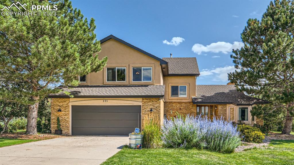 225 Palm Springs Dr., Colorado Springs, CO 80921