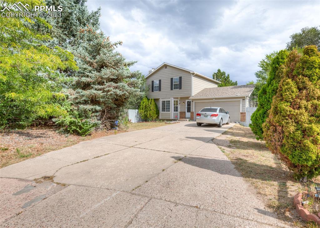 3649 Cragwood Dr., Colorado Springs, CO 80907