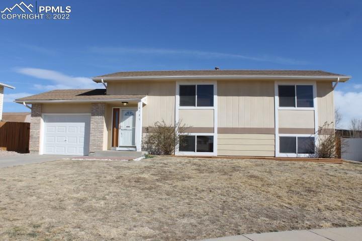 6735 Blue River Way, Colorado Springs, CO 80911