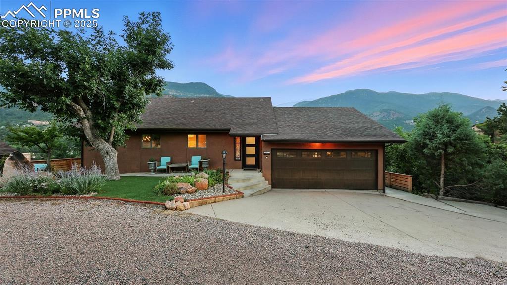 115 Panorama Pl., Manitou Springs, CO 80829