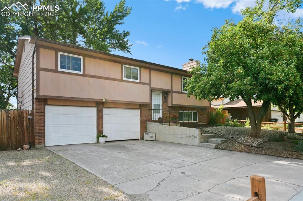 5720 Tomah Dr., Colorado Springs, CO 80918