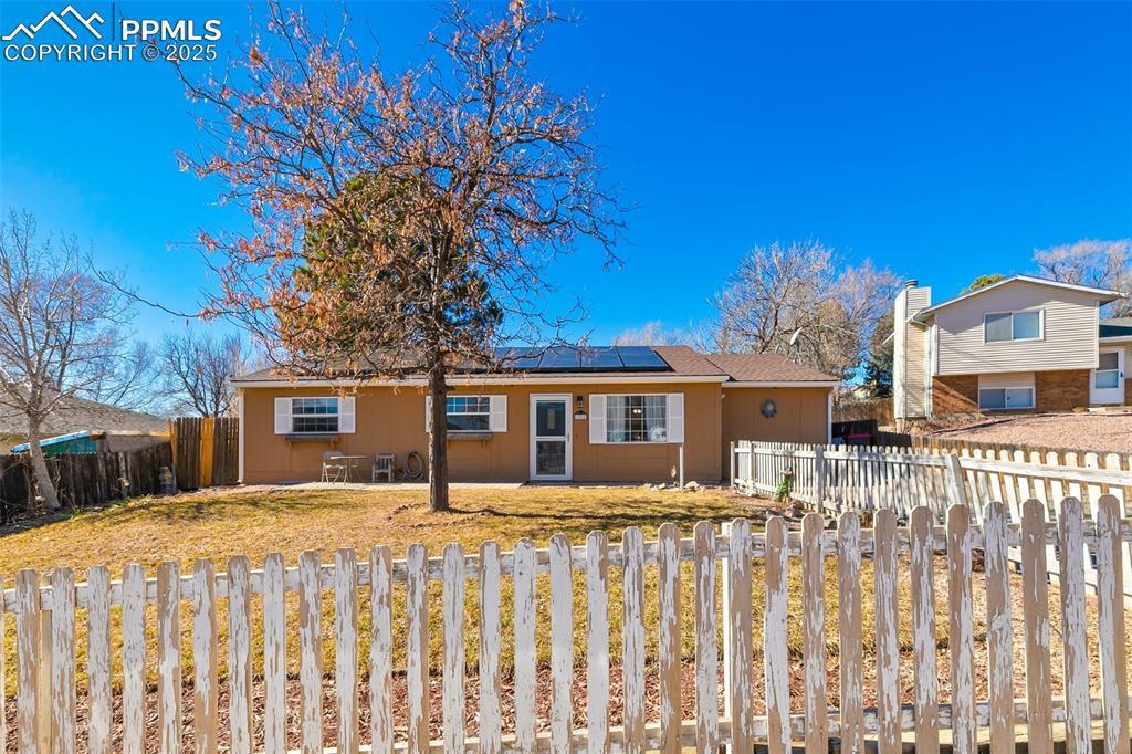 1560 Nowata Pl., Colorado Springs, CO 80915