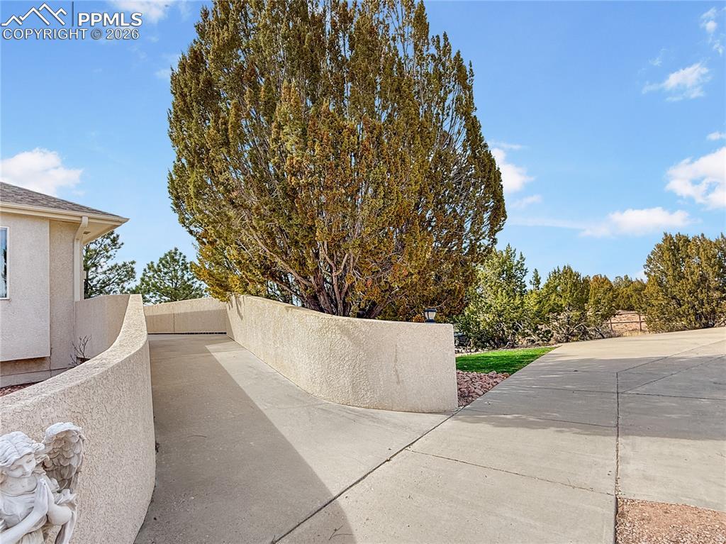 449 S Siesta Ln., Pueblo, CO 81007