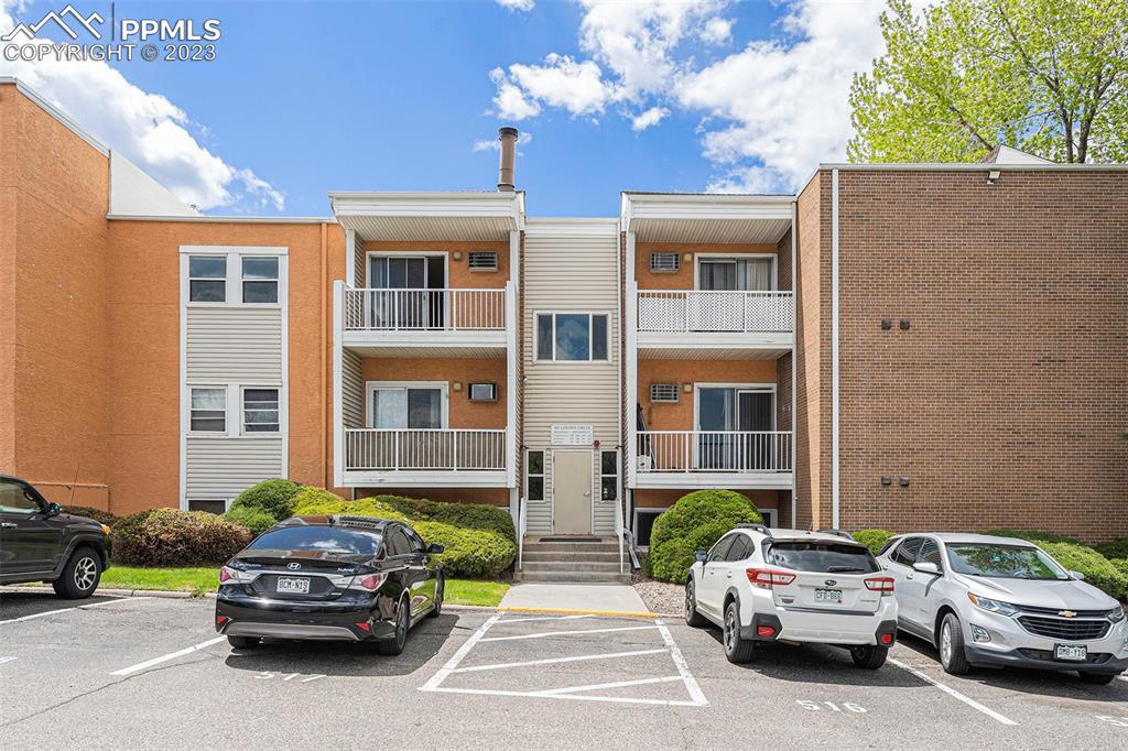 501 Golden Cir. #311, Golden, CO 80401