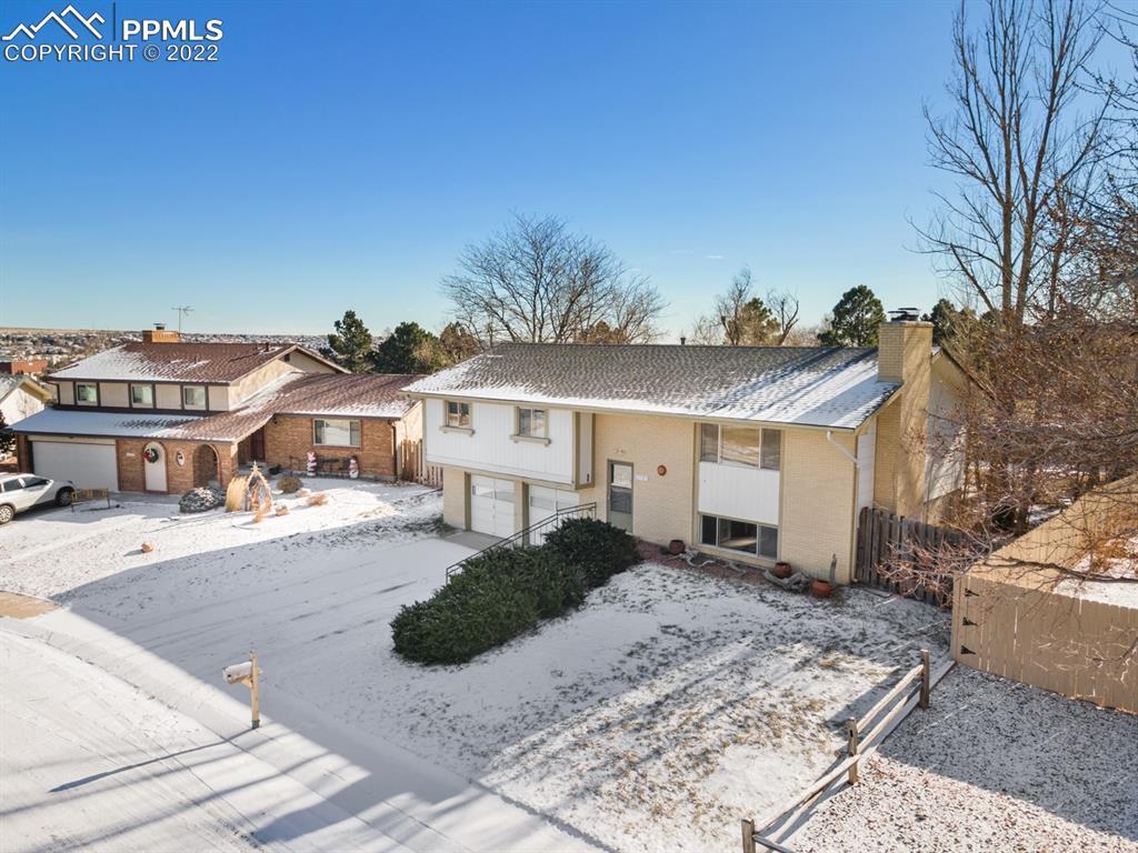 5725 Escapardo Way, Colorado Springs, CO 80917