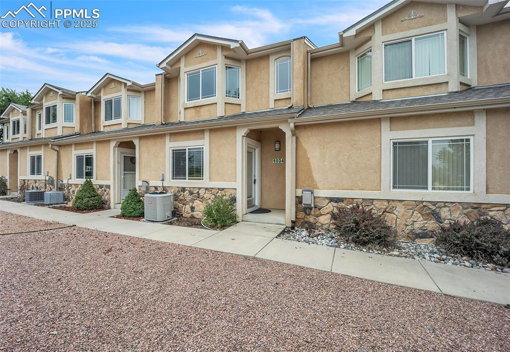 1034 Fountain Mesa Rd., Fountain, CO 80817