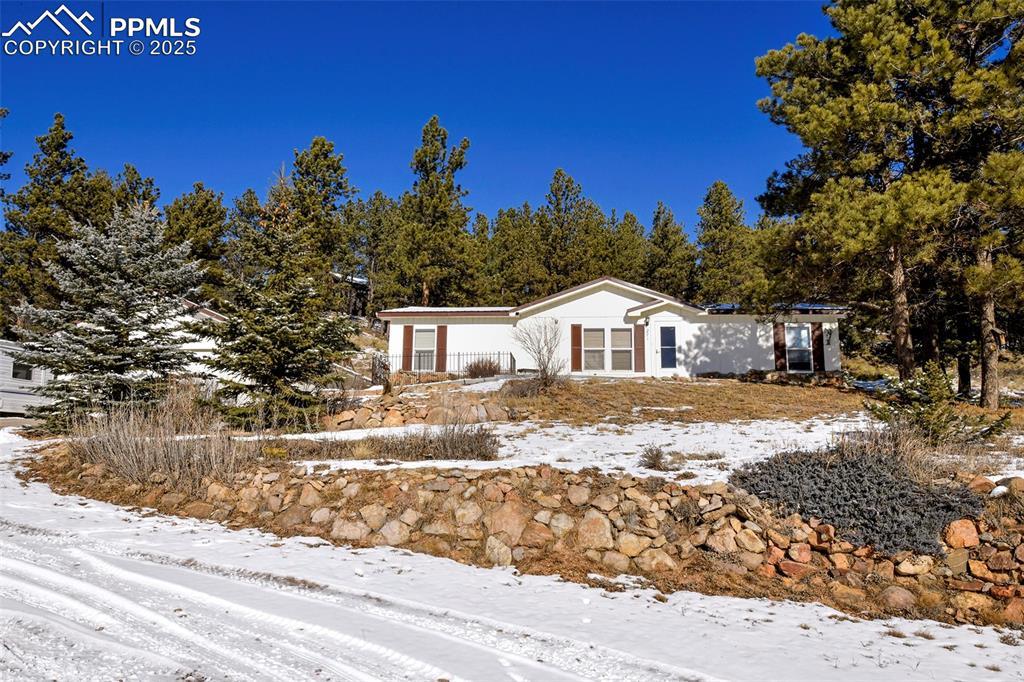 271 Circle Dr., Florissant, CO 80816