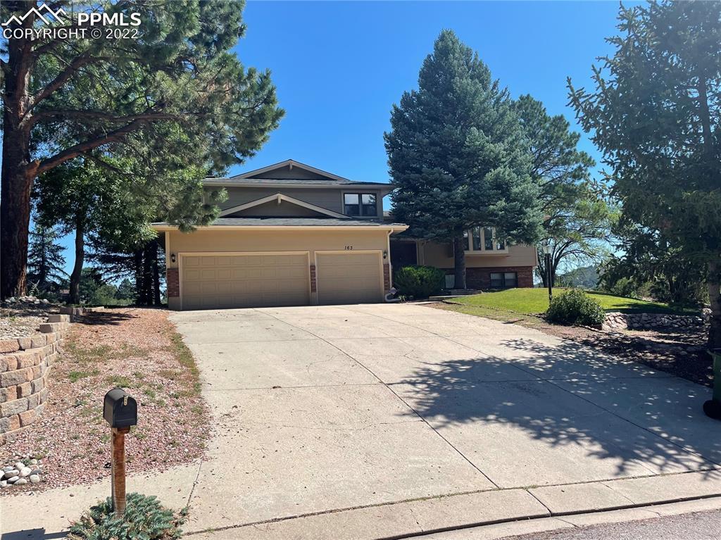163 Del Oro Cir., Colorado Springs, CO 80919