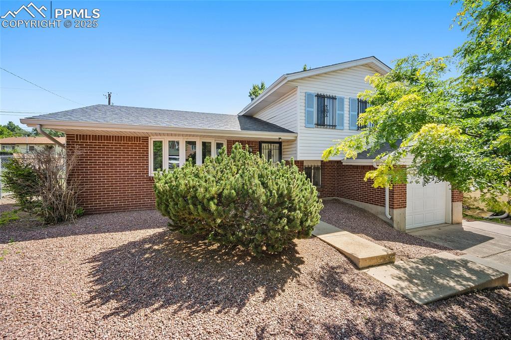 2525 San Marcos Dr., Colorado Springs, CO 80910