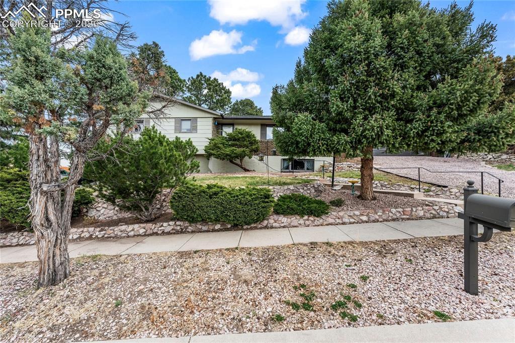 1621 Lehmberg Blvd., Colorado Springs, CO 80915