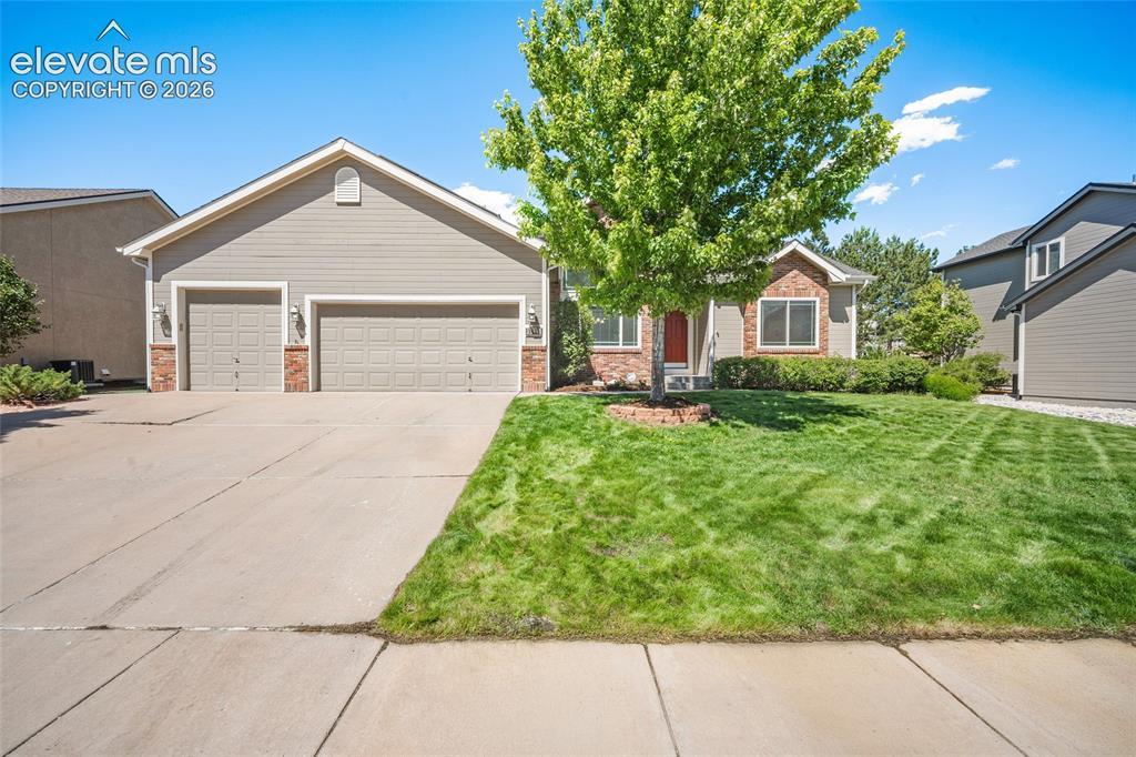 9829 Treelake Dr., Colorado Springs, CO 80920