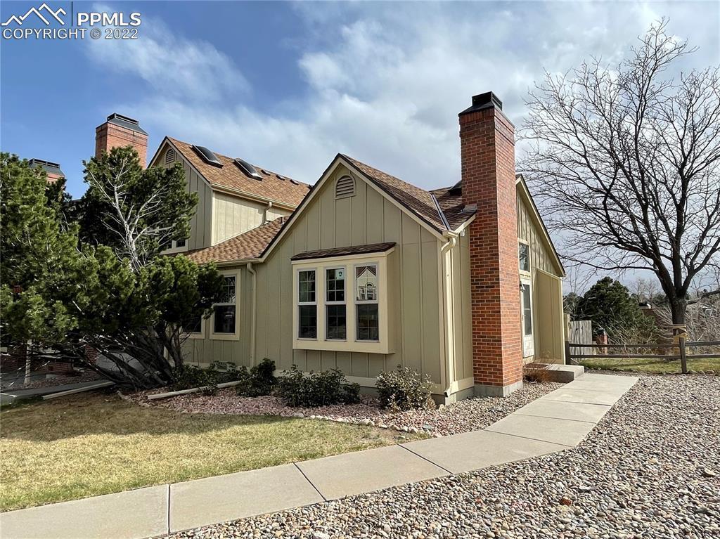 6850 Ravencrest Dr., Colorado Springs, CO 80919