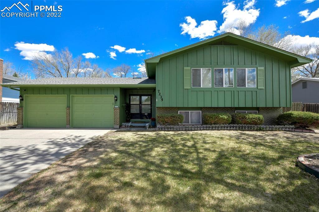 7235 Hermits Hollow Ct., Colorado Springs, CO 80911