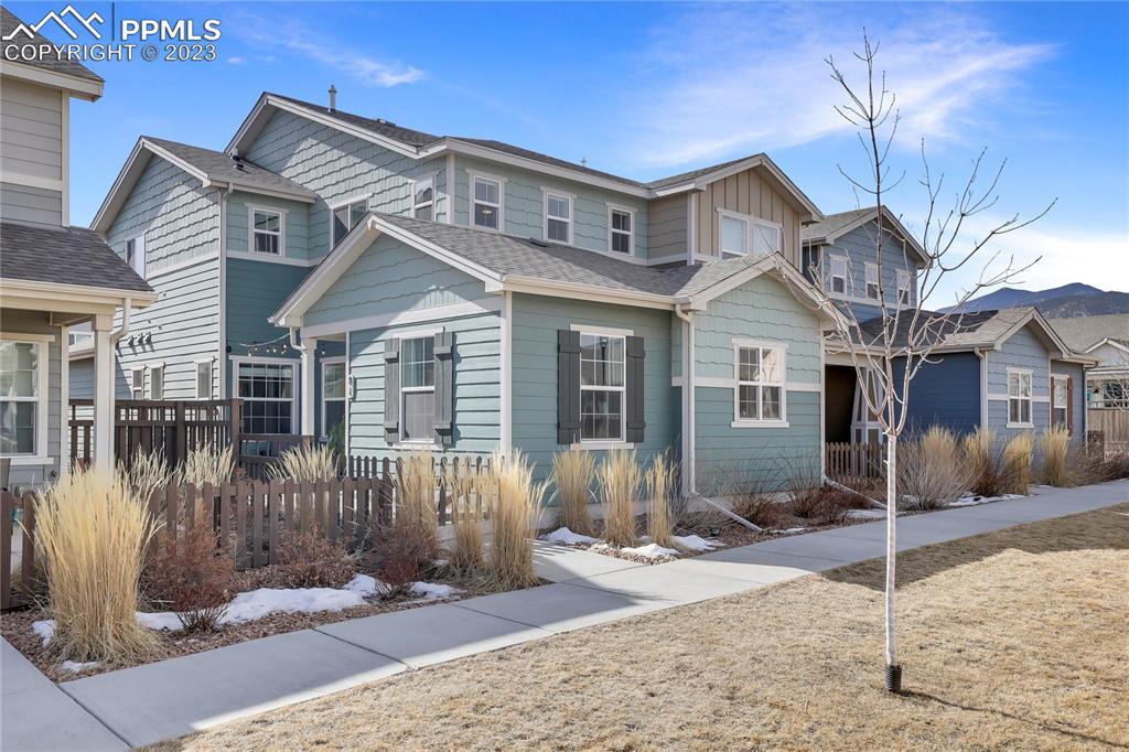 81 Mayflower St., Colorado Springs, CO 80905