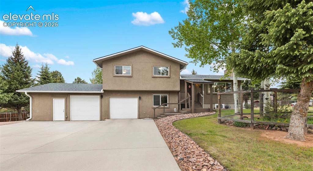 100 Chulita Senda St., Woodland Park, CO 80863