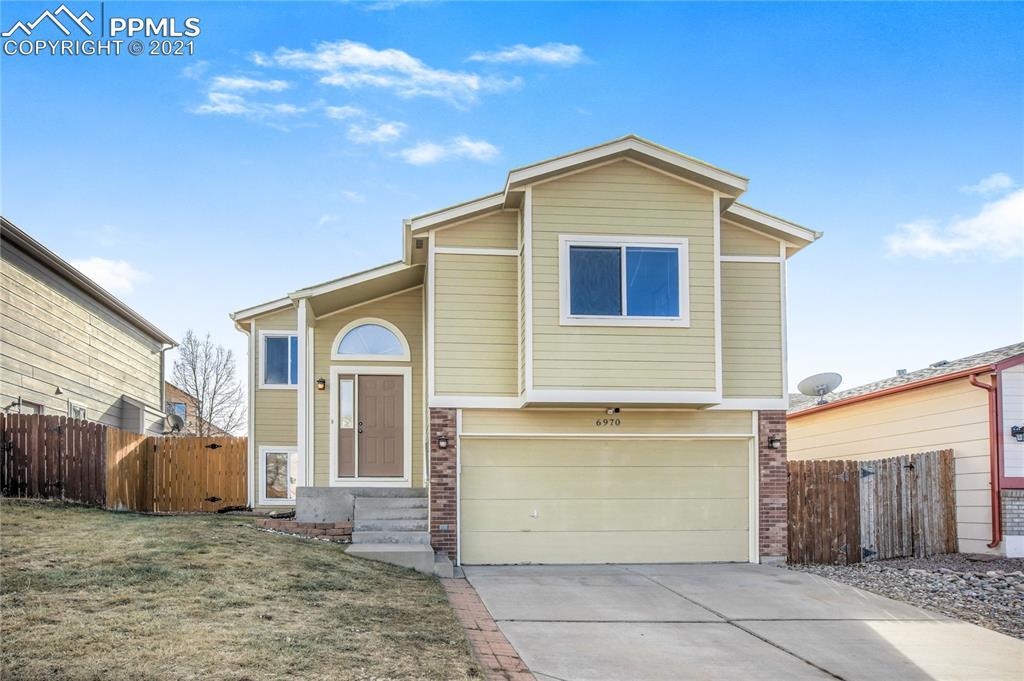 6970 Bear Tooth Dr., Colorado Springs, CO 80923