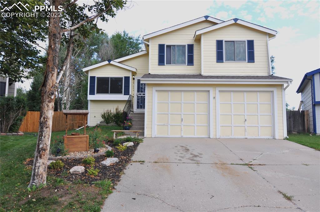 3760 Hazelwood Ct., Colorado Springs, CO 80918