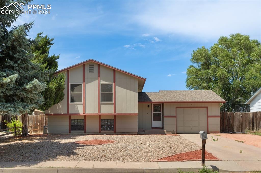 6515 Brook Forest Dr., Colorado Springs, CO 80911