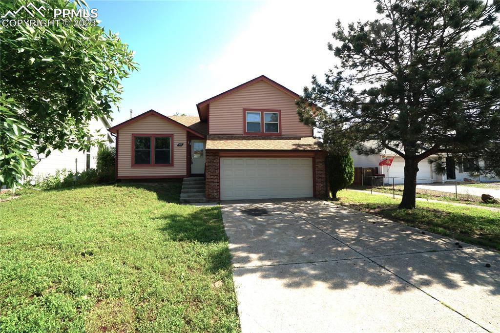 865 Greenbrier Dr., Colorado Springs, CO 80916