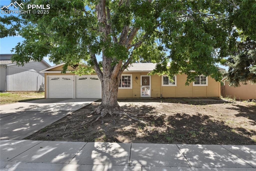 2085 Leoti Dr., Colorado Springs, CO 80915