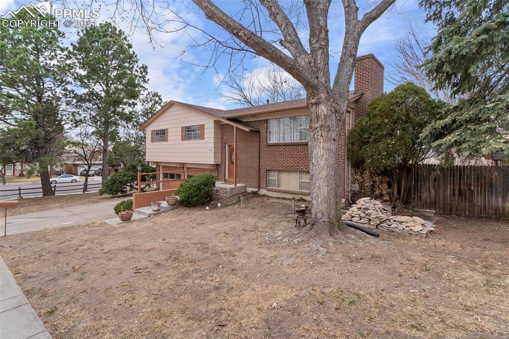 1504 Zaiger Dr., Colorado Springs, CO 80915