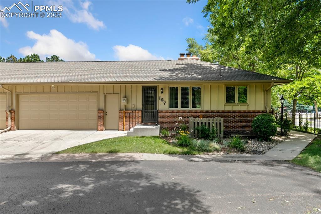 127 Miramar Dr., Colorado Springs, CO 80906
