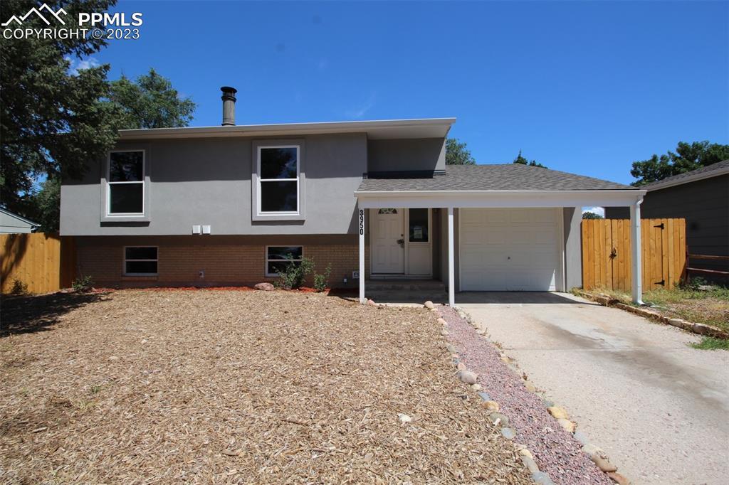 3950 Lardner Ln., Colorado Springs, CO 80916