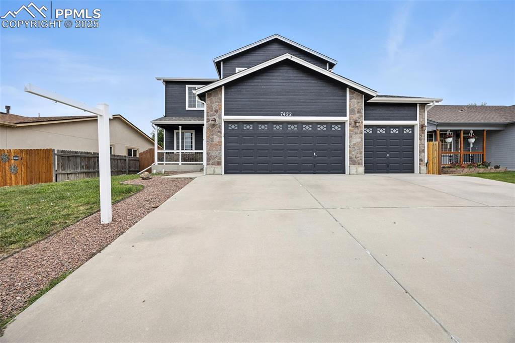7422 Sun Prairie Dr., Colorado Springs, CO 80925