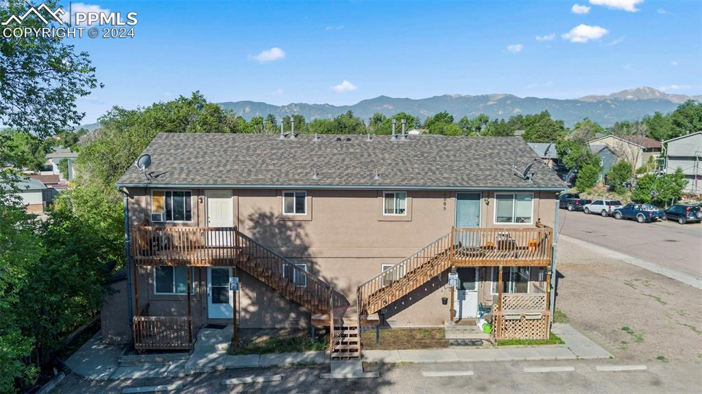 1085 Chiricahua Loop, Colorado Springs, CO 80915