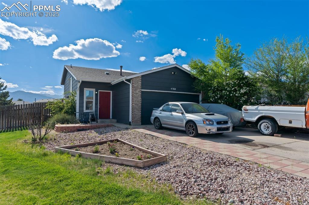 4560 Forsythe Dr., Colorado Springs, CO 80911
