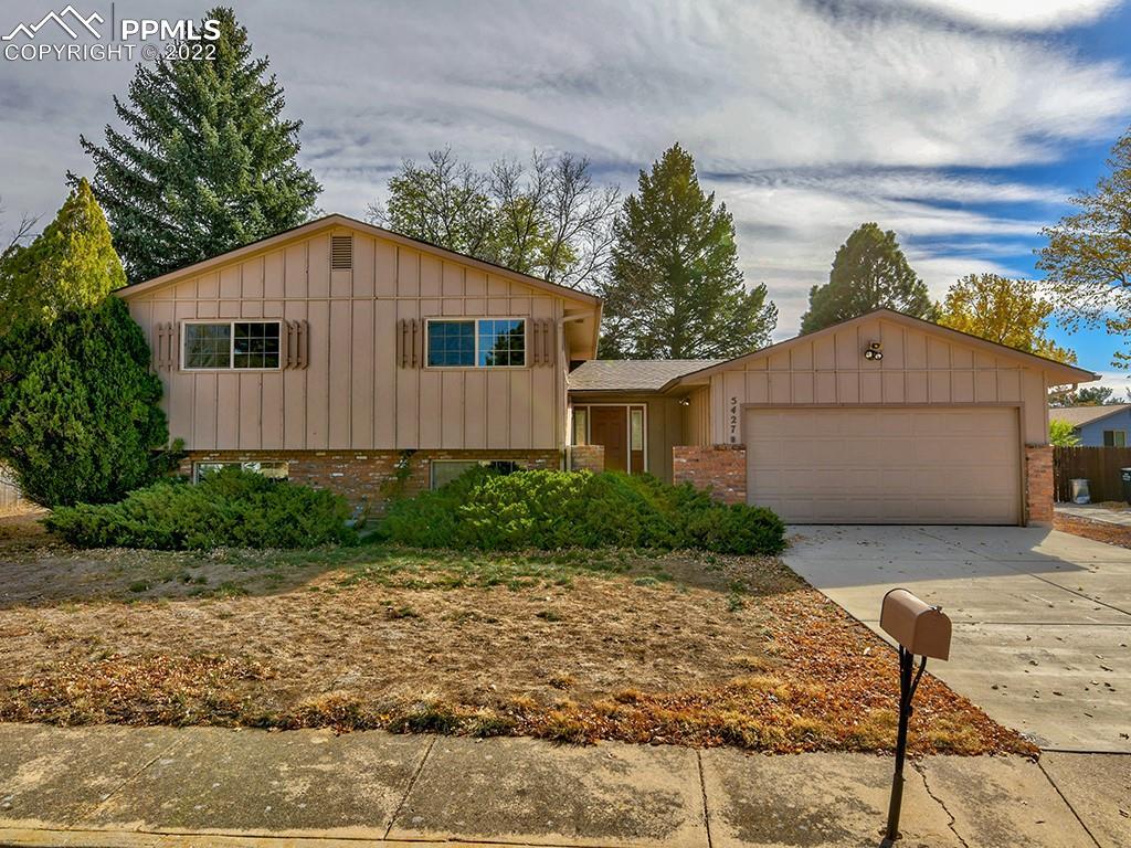 5427 Saddle Horn Ave., Colorado Springs, CO 80915